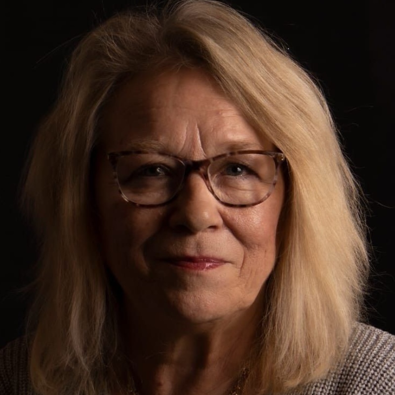 Anne-Mari Salo, hoiva-avustaja — Palveluneliö Oy
