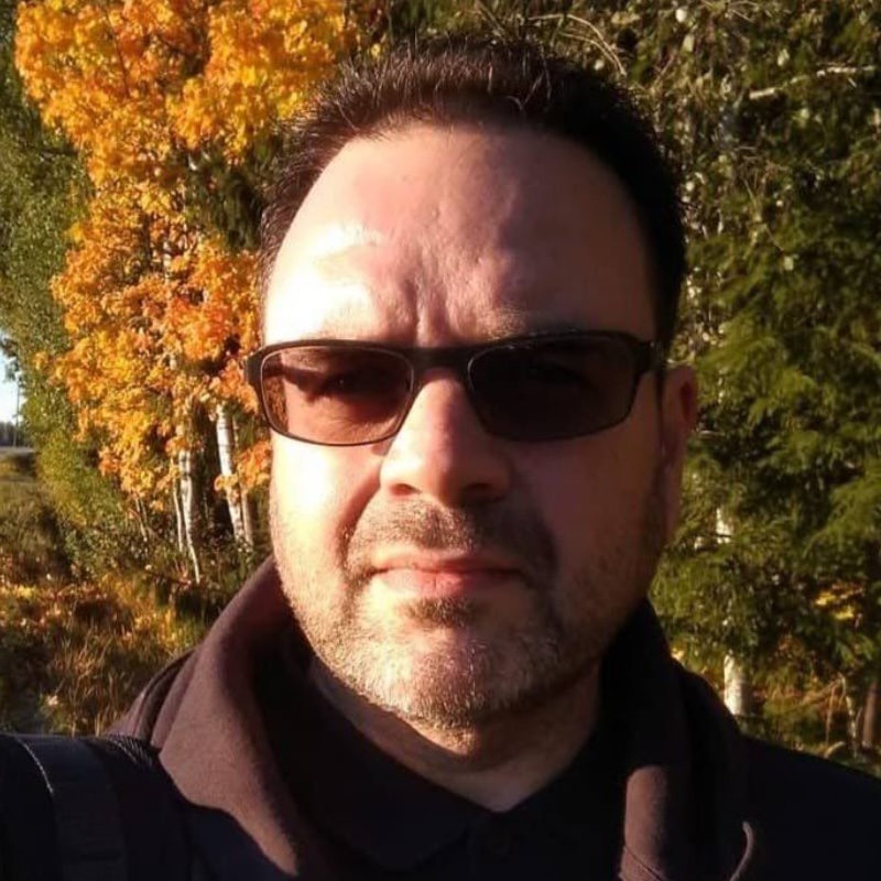 Kari Salminen, lähihoitaja, oppisopimus — Palveluneliö Oy