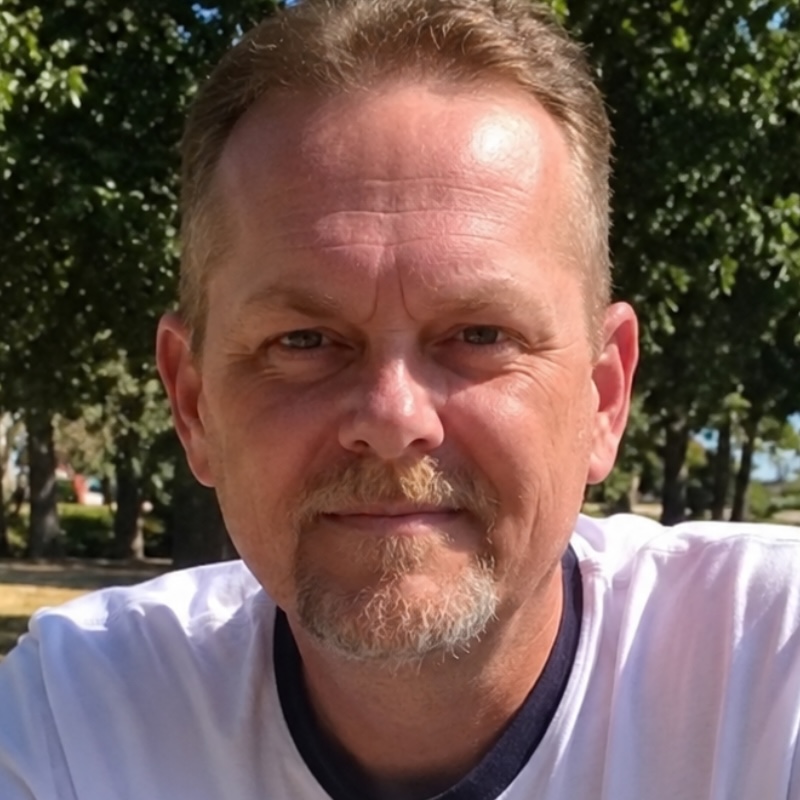 Marko Hietanen, kiinteistöhuolto — Palveluneliö Oy