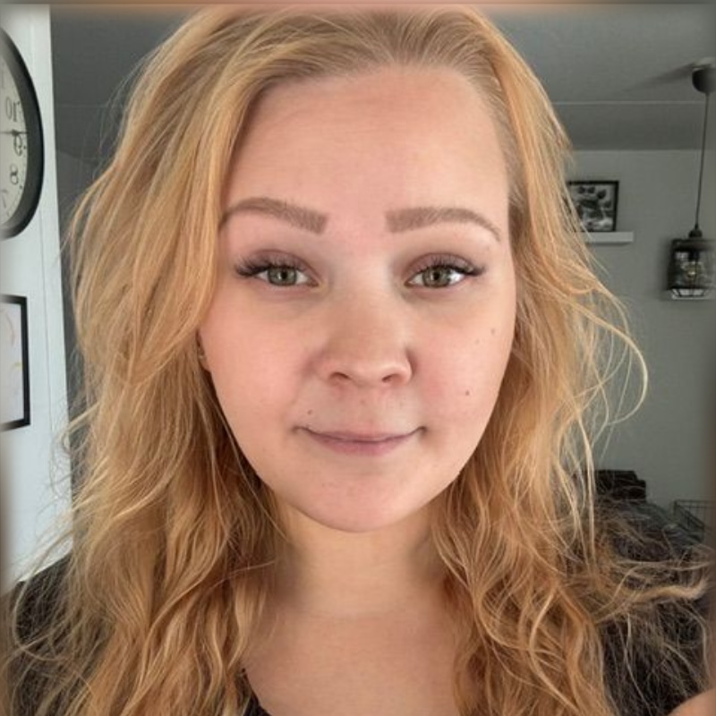 Nelli Sironen, lähihoitaja — Palveluneliö Oy
