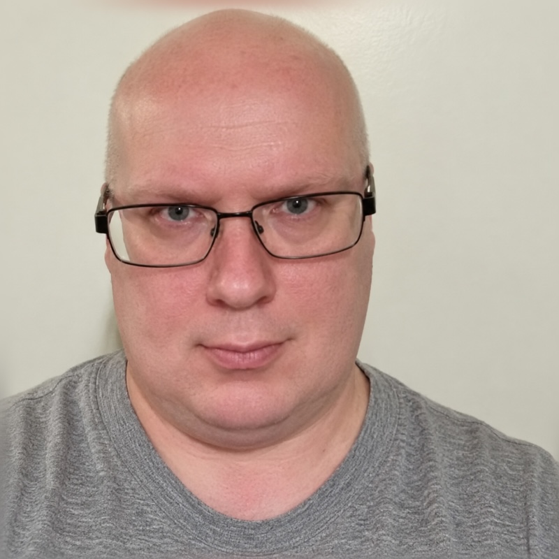 Samu Syrjälä, lähihoitaja — Palveluneliö Oy