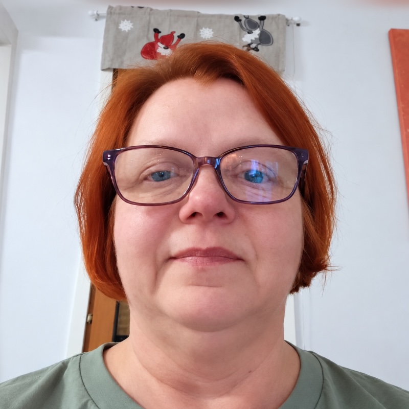 Satu Kuutschin, lähihoitaja — Palveluneliö Oy